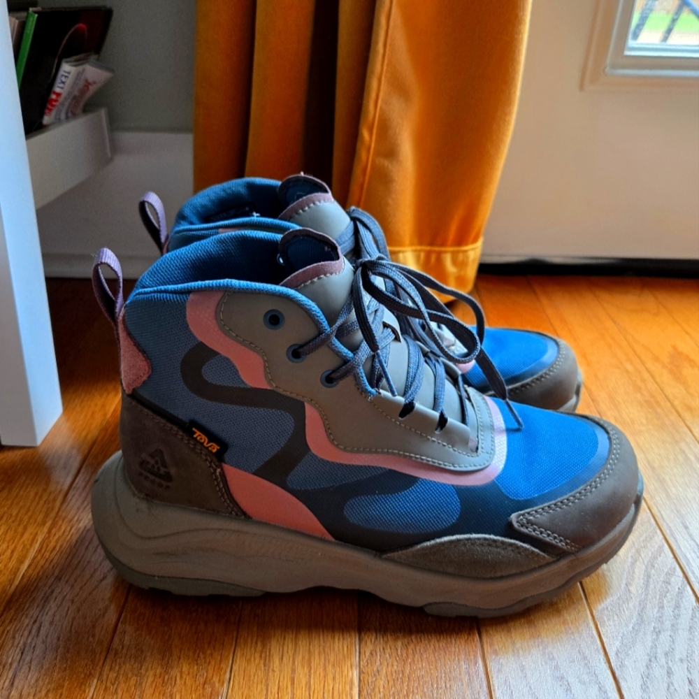 Teva Hiking Shoes for Women